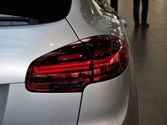 2015款 Cayenne Turbo 4.8T 5座