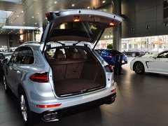 2015款 Cayenne Turbo 4.8T 5座