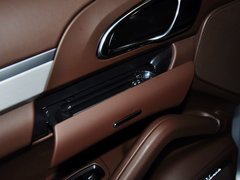 2015款 Cayenne Turbo 4.8T 5座