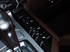 2015款 Cayenne Turbo 4.8T 5座