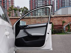 2015款 1.6L 自动 优选型