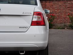 2015款 1.6L 自动 优选型