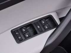 2015款 1.6L 自动 智选型