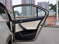 2015款 1.6L 手动 智选型