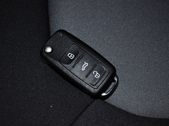 2015款 1.6L 自动 乐选型