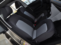 2015款 1.6L 自动 乐选型