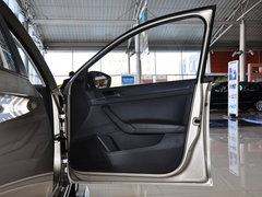 2015款 1.6L 自动 乐选型