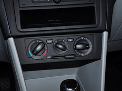 2015款 1.6L 自动 乐选型
