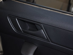 2015款 1.6L 自动 乐选型
