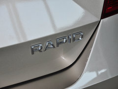 2015款 1.6L 自动 乐选型
