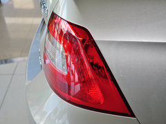 2015款 1.6L 自动 乐选型