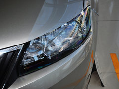 2015款 1.6L 自动 乐选型