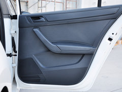 2015款 1.4L 手动 乐选型