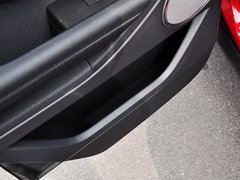 2015款 2.0T 5门 耀动版