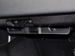 2015款 2.0T 5门 耀动版