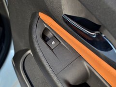 2015款 1.4T 自动 旗舰版