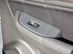 2015款 2.5i 经典版 5座