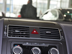 2015款 1.4TSI 自动 舒适版 5座
