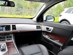 捷豹XF 2015款 2.0T 自动 风华版