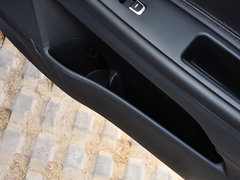 2014款 1.8L 自动 LUX