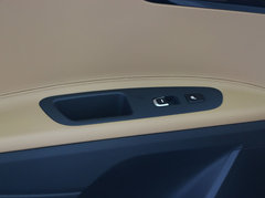 起亚K4 2014款 2.0L 自动 LUX