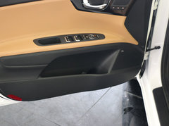 起亚K4 2014款 2.0L 自动 LUX