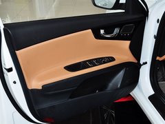 2014款 2.0L 自动 LUX