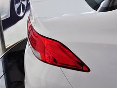 起亚K4 2014款 2.0L 自动 LUX