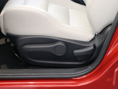2014款 1.6T 率动版