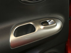 2014款 1.6T 率动版