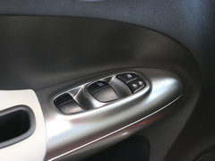 2014款 1.6T 率动版