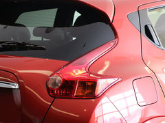 2014款 1.6T 率动版