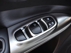 2014款 1.6T 率动版
