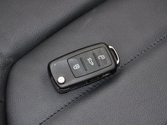 2015款 1.6L 自动 豪华版