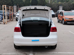 2015款 1.6L 自动 豪华版