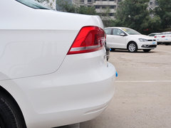 2015款 1.6L 自动 豪华版