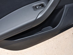 2015款 1.6L 自动 豪华版