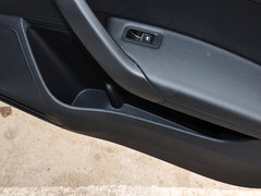 2015款 1.6L 自动 豪华版