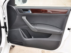 2015款 1.6L 自动 豪华版