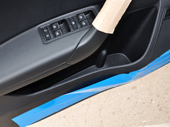 2015款 1.6L 自动 豪华版