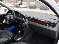 2015款 1.6L 自动 豪华版