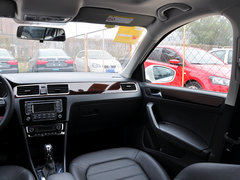 2015款 1.6L 自动 豪华版