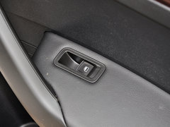 2015款 1.6L 自动 豪华版