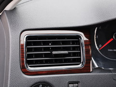 2015款 1.6L 自动 豪华版