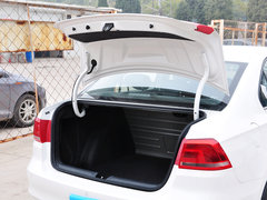 2015款 1.6L 自动 豪华版