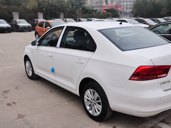 2015款 1.6L 自动 豪华版