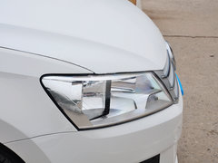 2015款 1.6L 自动 豪华版