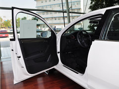 2015款 1.6L 自动 舒适版