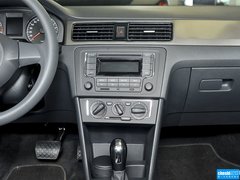 2015款 1.6L 手动 舒适版
