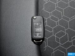 2015款 1.6L 手动 舒适版